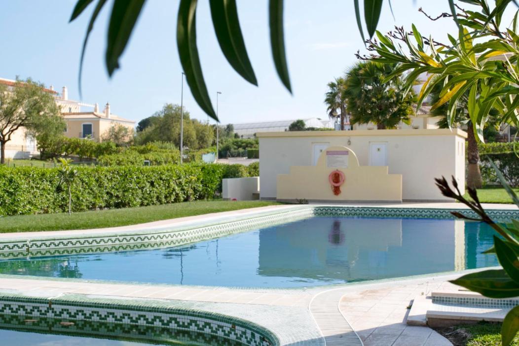 Pool And Garden Village-Near Beach Albufeira Esterno foto
